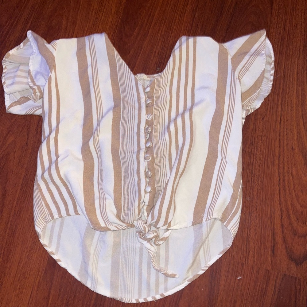minimal aesthetic top, cream and white